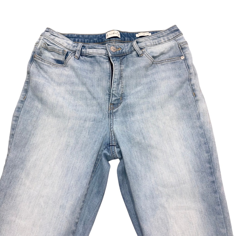 High Rise Flare Jeans Womens 8R Light Wash Raw Hem Wonderly